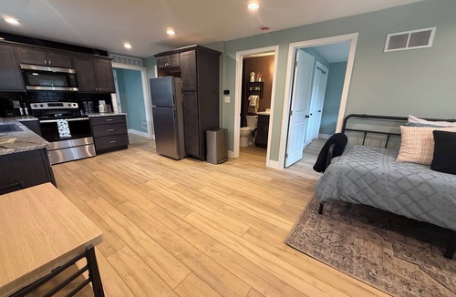 Crystal City House | Ruby Red Crystal House: 2BD/2BA Walk to Dining & Coffee, Minutes from Major Hwy