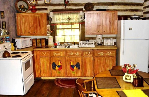 Thomaston House | Rustic Cabin Getaway near Flint River in Thomaston, Georgia