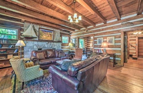 Dover House | Rustic Dover Retreat w/Porch - Walk to Boat Ramp!
