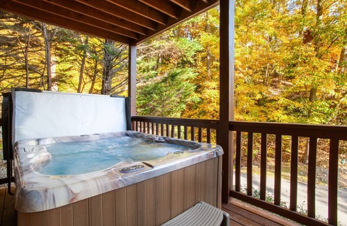 Black Bear Falls Cabin | Rustic Gatlinburg Retreat w/Pool Table & Fireplace Charm