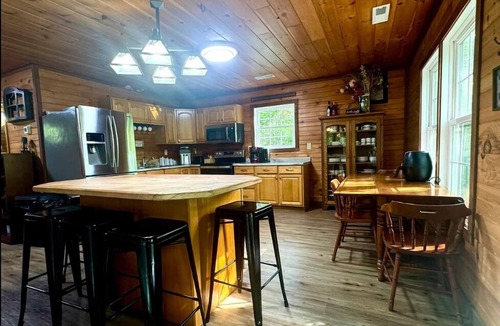 Big Creek House | Rustic Retreat - Scenic 4‑BR with Lake Views, Decks, Private Dock, Kayaks, Canoe