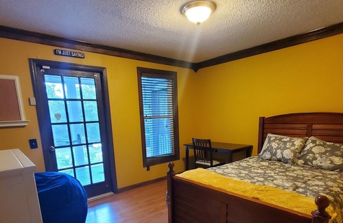 Kedron House | Rustic Retreat - Spring Hill/Columbia/Franklin/close to GM -private & spacious
