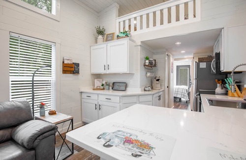 Tracy City House | Rustic Retreat Tiny Home