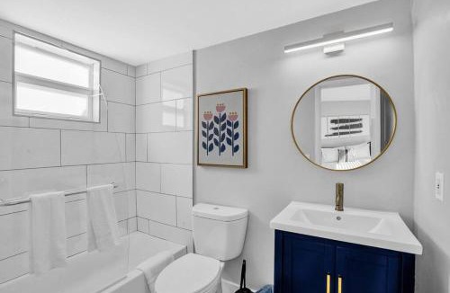 Poinciana Park Apartment | Rustic Retreats Cozy 1BR For 4 Guests Minutes From Las Olas