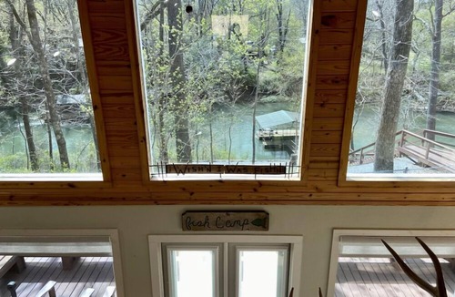 Pangburn Cabin | Rustic River Cabin: Your Slice of Heaven: ALL REASONABLE OFFERS CONSIDERED