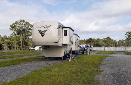 Bunnell RV Rental | RV CAMPING SITEnRental: Weekly - Monthly - Yearly