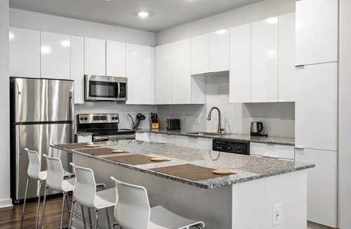 Midtown Apartment | (S2BA) World Cup 2BR Budget Stay for Groups Midtown