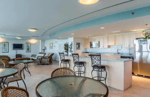 Villa Sabine Condo | Sabine Yacht & Racquet #5F | Dazzling Views, Pool!