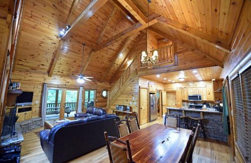 Morganton House | Safe Haven-hot tub-wifi- pool table, Fireplace. Foosball, Free Activities
