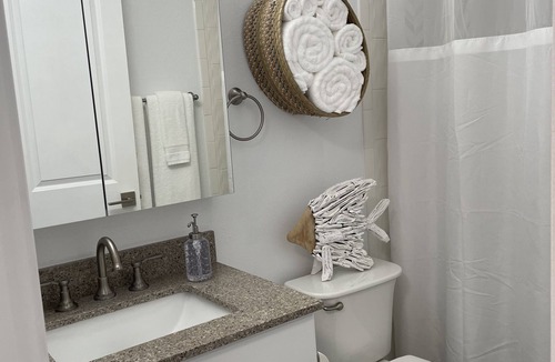 Safety Harbor Apartment | Safety Harbor Hide Away’s newest addition! Introducing ‘The Manhattan’!