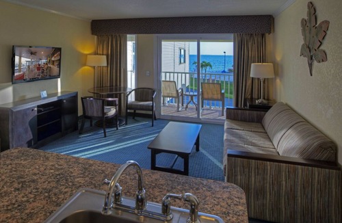 Rocky Point Condo | Sail into 1/1 Condo Deal - Long term stays + Amenities + 2 Car Parking