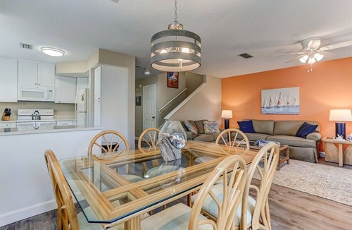 Amelia City Condo | Sailmaker Gated Complex: Near Pool & Beach