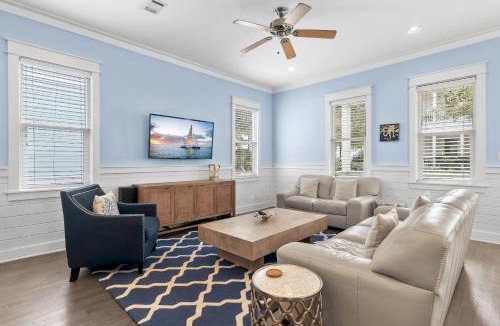 Greenway Park House | Sails and Trails