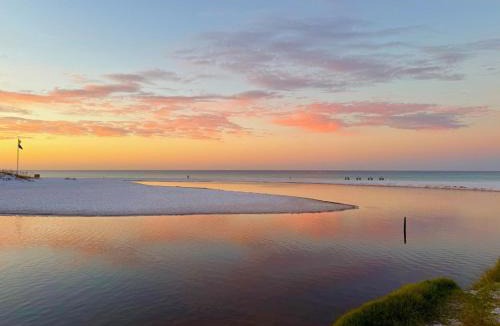 Greenway Park House | Sails and Trails