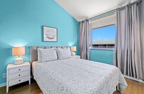 Cedar Key Apartment | Salt Life #2: Endless Gulf views from this 2 bedroom waterfront townhome