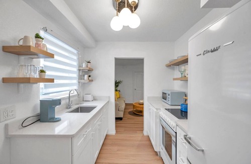 North Redington Beach Apartment | Salt Water Suites - Margarita Suite | Heated Pool & Walk to the Beach!
