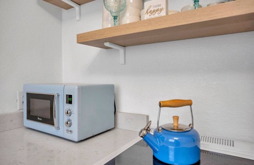 North Redington Beach Apartment | Salt Water Suites - Margarita Suite | Heated Pool & Walk to the Beach!