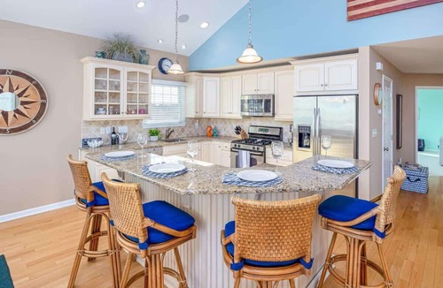 Avalon House | Saltwater Haven - Walkable Shore Stay