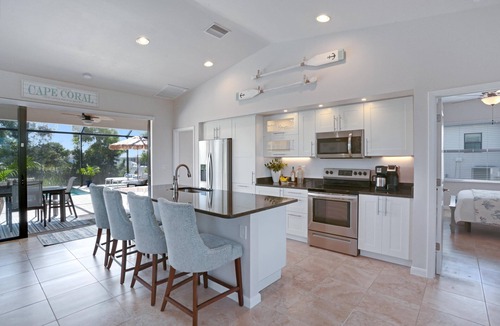 Pelican House | Saltwater Pool and Hot Tub - Waterfront - 4BR