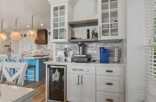 Carrabelle House | Salty Johnson- Stay salty, stay awhile.