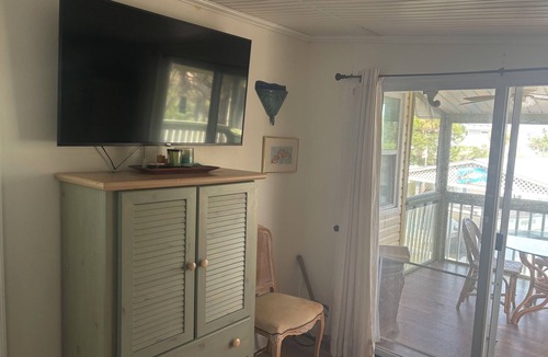 Crystal River Cottage | Salty Kayaker's Red Fish Cove Cottage