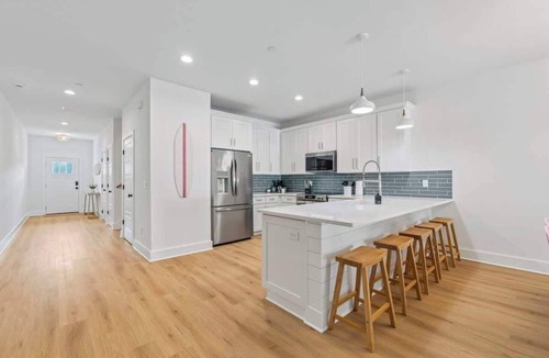 Jacksonville Beach Condo | Salty Pink Sands | Team Joseph Ellen