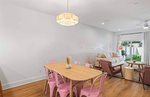 Jacksonville Beach Condo | Salty Pink Sands | Team Joseph Ellen