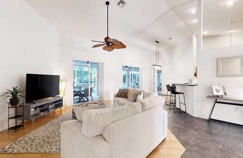 Cape Coral House | Salty Sands