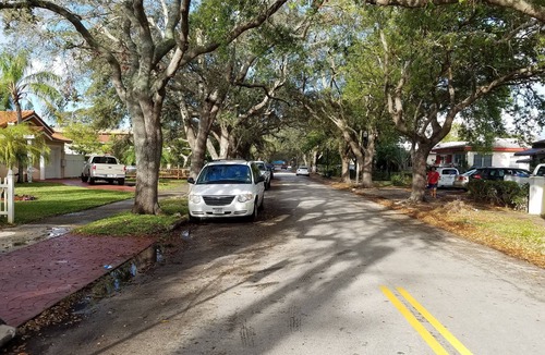 Parkside Apartment | Sam's Place in Historic Hollywood FL 10 min to beach. High quality finishes.