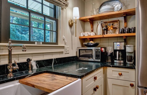 Lake Sequoyah House | Sanctuary Cottage | One Mile to Downtown and National Forest