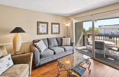 Fernandina Beach Condo | Sand Dollar Villas Unit 105 - Down by the Sea