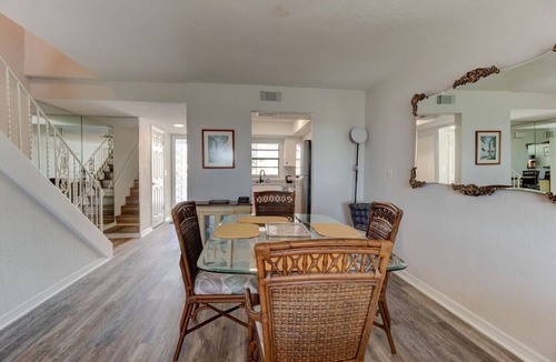 Southern Shores House | Sandal Sand Cottages on Beach