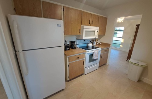 Port Saint Lucie House | Sandpiper Bay Breeze On A Lake By The Golf Course (Club Med Area)