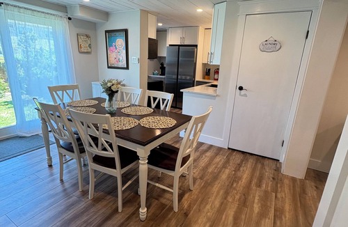 Southend House | Sandy toes Coastal Getaway-walk to the beach! #beach#surf#barrierisland#outlets