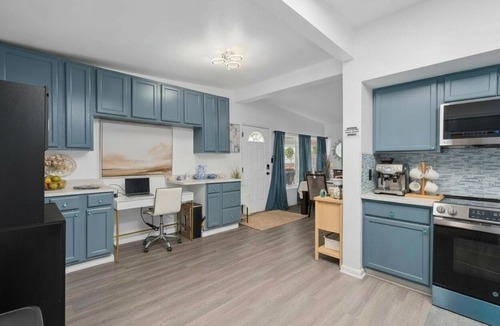 Lake Mary House | Sanford Sunset - Min to Airport | Sleeps 10 | Pets