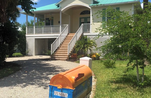 Sanibel House | Sanibel Escape- Gorgeous gateway to the beach & shelling