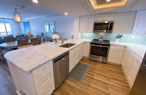 Punta Rassa Condo | Sanibel Harbour Resort Bay View Tower 135: Overlooking the private beach with stunning sunsets.
