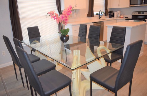 Lindfields House | Sanitized 4 Bedroom Private Fenced Pool Close to Disney