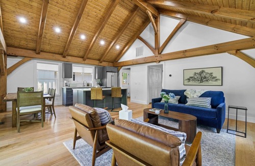 Sugarfork Cabin | Sapphire Cabin at Highland Peaks Retreat