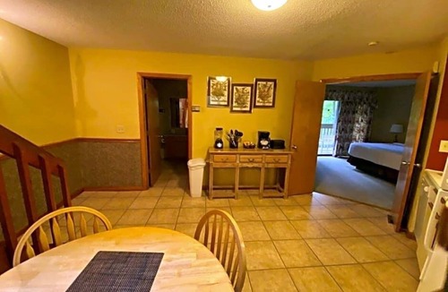 Sapphire Villa | Sapphire | Family Nature Getaway | Pool + Golf | 2BR