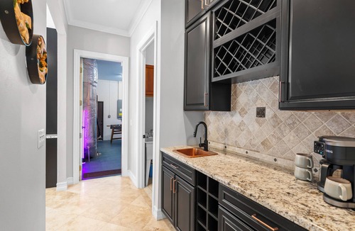 Whitfield House | Sarasota 5BR Home with Pool, Cabana and Siesta Key Nearby