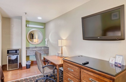 Savannah Hotel | Savannah Garden Hotel
