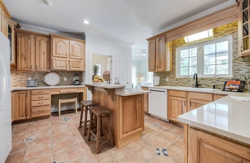 Savannah House | Savannah & Tybee | Pool Spa Lagoon Oasis