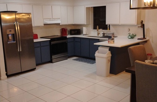 Delray Beach House | Savings Galore. Now open for Seasonal In Jan-Feb min rent.