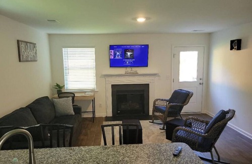 Rosewood House | SC (3755) 2BDR Townhouse Ft Jackson