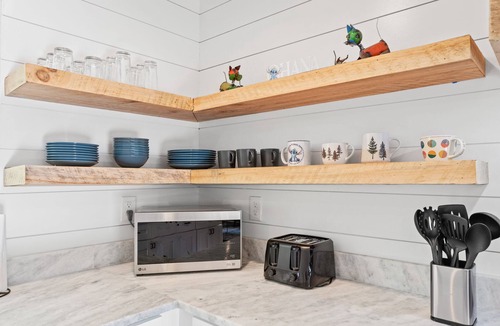 Scaly Mountain House | Scaly Mtn/Highlands Modern NC Farmhouse-6.5 AC 2 Creeks