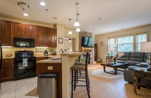 Maggie Valley Condo | Scenic 2BR Condo w/Porch + Pool Near Slope/Trails | Free Tickets