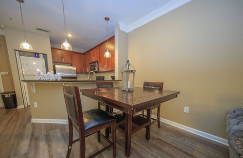 Lindridge-Martin Manor Apartment | Schaffer Luxury Place Apartment in the heart of Atlanta.