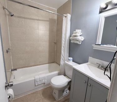 Bensalem Hotel | Scottish Inn and Suites - Bensalem-Philadelphia