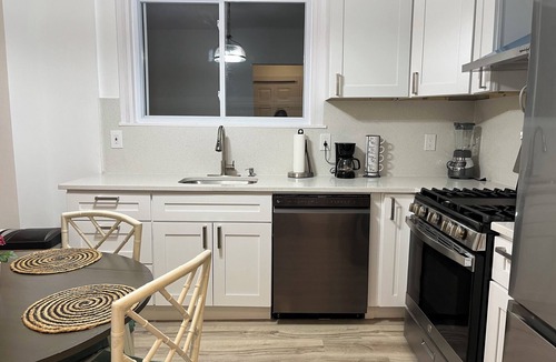 Scranton House | Scranton Valley! Lovely 2-Bedroom Apartment.